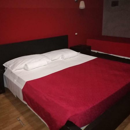 Arthur Hostel Roma Esterno foto